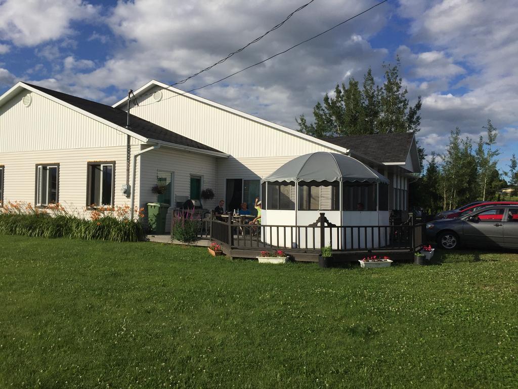 Maison Du Moulin L'Isle-aux-Coudres Exterior foto